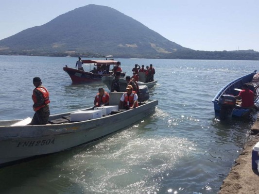 Desliz de embajada de Estados Unidos al mandar tuit a salvadoreños