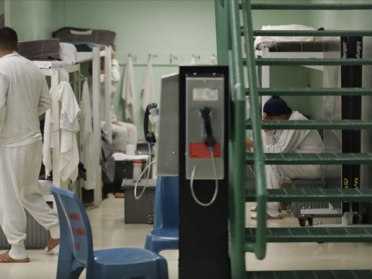 Restaurarán línea directa para ayudar a migrantes detenidos&nbsp;