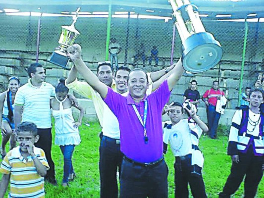César Castillo, el músico de oro de Comayagua