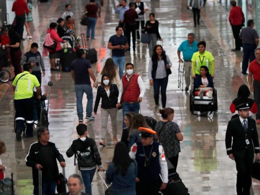 FOTOS: Coronavirus en México provoca escasez de mascarillas y zozobra