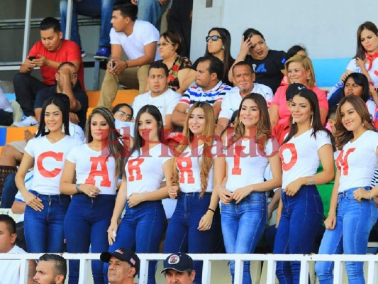 Bellas hondureñas presentes en el estadio Nacional para ver Olimpia vs Platense