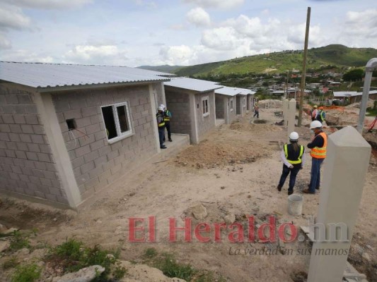 Ahora la UCP y la Secretaría de la Presidencia ofrecen 513 casas de material a los habitantes de la zona. Foto: Jhony Magallanes/El Heraldo