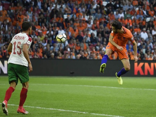 Holanda se resiste a renunciar al Mundial pero el objetivo se complica