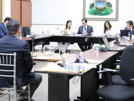 Inician audiencias públicas para aspirantes a comisionados del Instituto de Acceso a la Información Pública (IAIP)