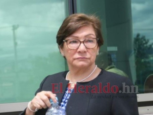 Muere por covid-19 Martha Medrano, madre de Luis Zelaya