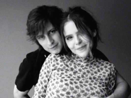 Yuya presume su pancita de embarazada con diferentes looks&nbsp;&nbsp;