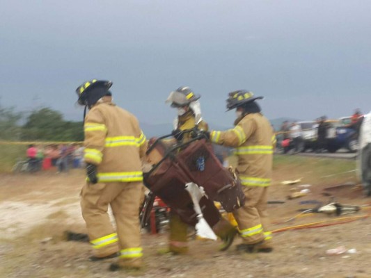 Once muertos deja accidente vial en carretera del norte de Honduras