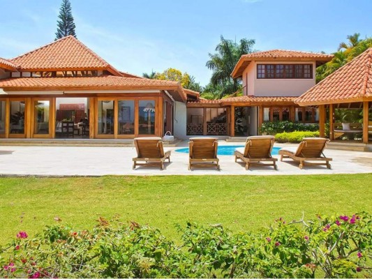 El lujoso resort que el rey Juan Carlos I eligió para su 'exilio'   