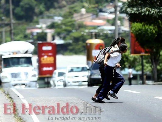 FOTOS: 'Cruces de la muerte' en la capital, escenarios teñidos de sangre por imprudencia de hondureños