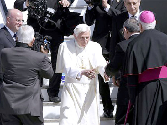 Papa Benedicto XVI llega a Cuba