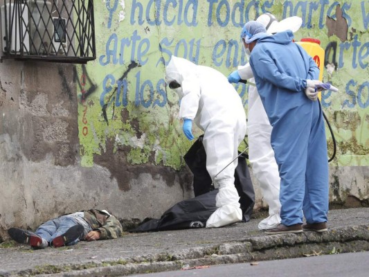 Ecuador extiende hasta el 15 de junio el estado de excepción por Covid-19