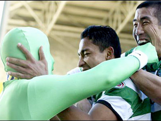 Aficionado del Celtic crea canción de Emilio Izaguirre