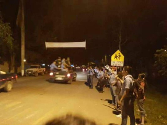 Alumnos se toman instalaciones de Universidad Nacional de Agricultura en Olancho