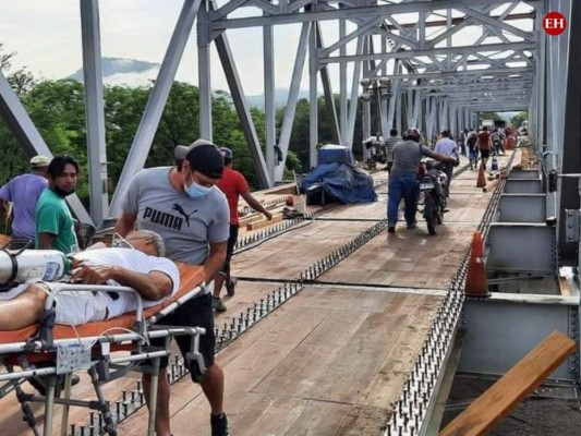 Crecida del río Guacirope deja sin paso a los habitantes de Valle