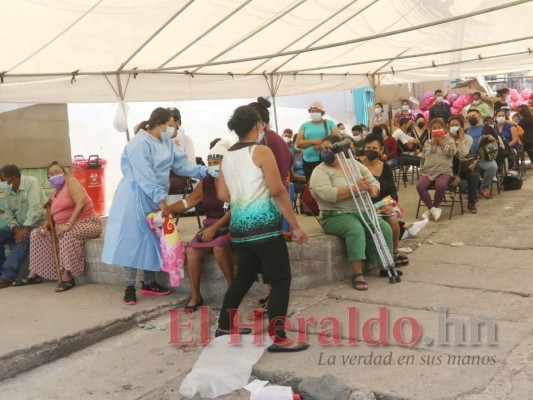 Triajes capitalinos elevan atenciones un 14% en la última semana