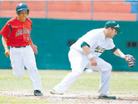 Medias Verdes y Tololos a la final del béisbol hondureño