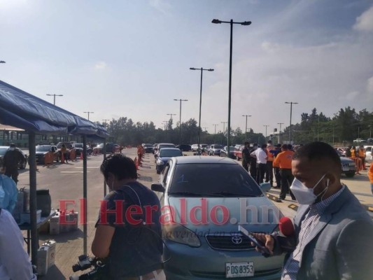 FOTOS: Así inició la jornada de vacunación de adultos mayores contra el covid en la capital