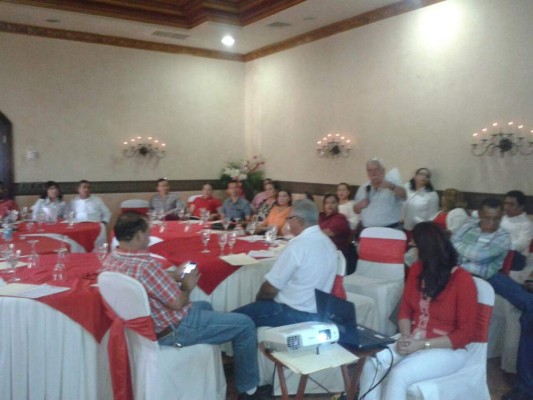 Buscan estrategias para fortalecer al Partido Liberal