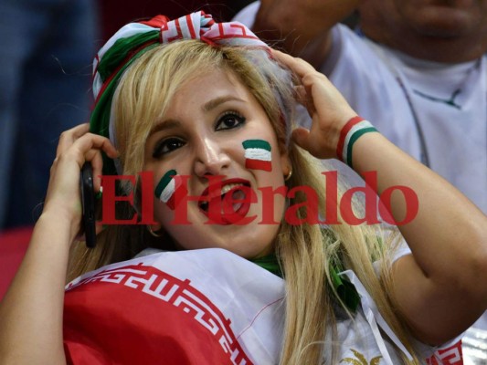 Los bellos rostros que roban suspiros en el Kazán Arena para el España vs Irán