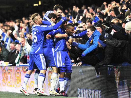 Manchester United empata al Chelsea en gran remontada