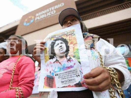 Denuncian fallas en el juicio de la dirigente ambientalista Berta Cáceres