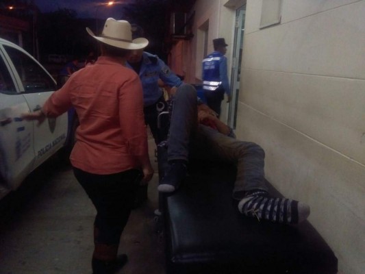 Joven es embestido por un toro durante jaripeo en Arizona&nbsp;