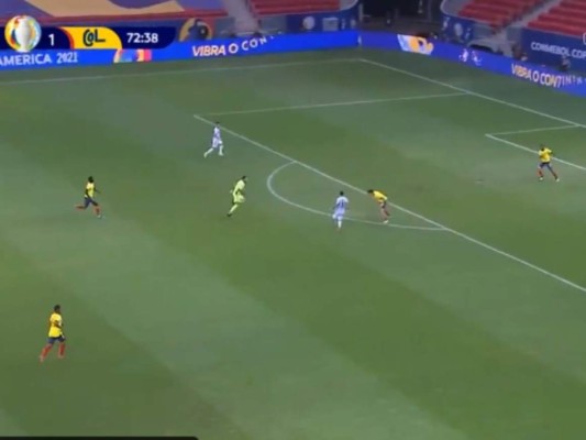 VIDEO: Lautaro Martínez se pierde increíble gol ante Colombia