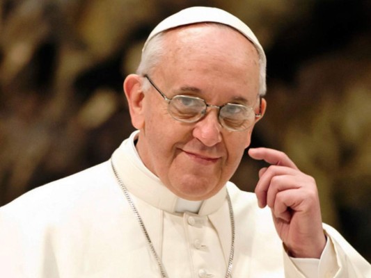 Papa pide a católicos que se pregunten si son fieles a Jesús o traidores