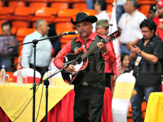 Alianza de oposición confirma a Salvador Nasralla como presidenciable y presenta sus propuestas de gobierno