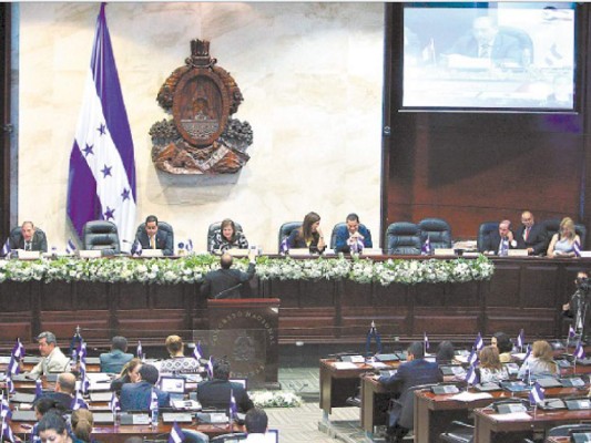 Honduras: Congreso unifica feriados de octubre