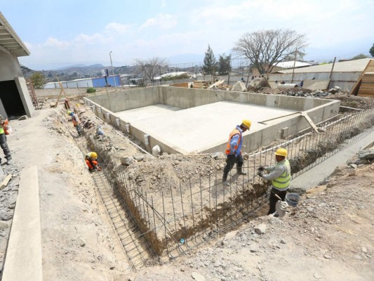 Honduras: Bomberos tendrán moderna piscina para entrenamiento acuático