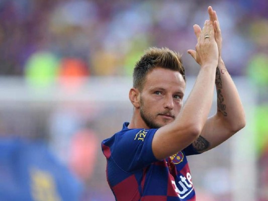 El Barcelona recupera a Rakitic, pero pierde a Lenglet