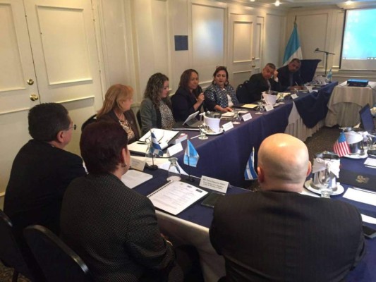 Honduras suscribe hoy 'Estrategia del Triángulo del Norte contra las pandillas'