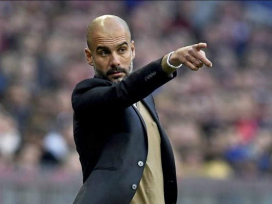 Pep Guardiola dice que Barcelona 'se levantará' tras los atentados terroristas