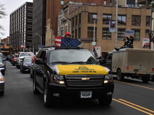FOTOS: Protesta para 'reabrir' la economía y contra el confinamiento en Pensilvania