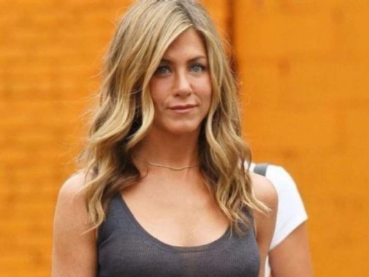 ¿Jennifer Aniston adoptó o no a una niña mexicana?