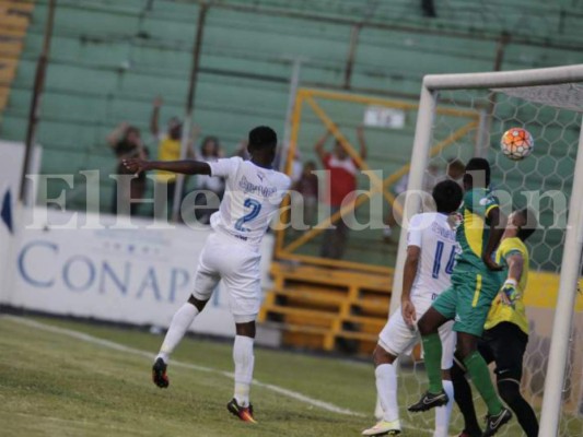 Olimpia remonta en el Nacional al ganar 3-2 al Juticalpa con un inspirado Alex López