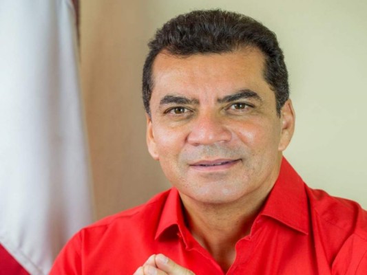 Rostros de precandidatos liberales que buscan convertirse en diputados de Francisco Morazán
