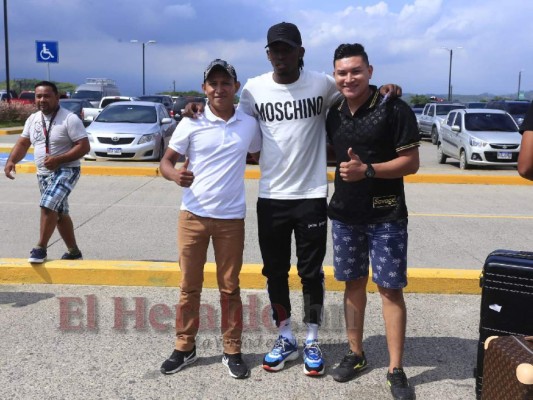 Sonrientes y emocionados, así viajaron los legionarios de la H tras vencer a Trinidad