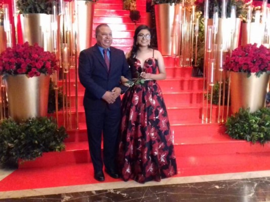 Prom 2019 de La Estancia School: Así fue el desfile de los seniors con sus elegantes atuendos