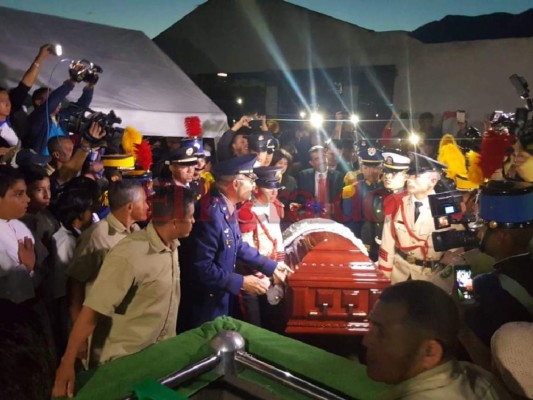 Imágenes del último adiós al expresidente hondureño Roberto Suazo Córdova en La Paz