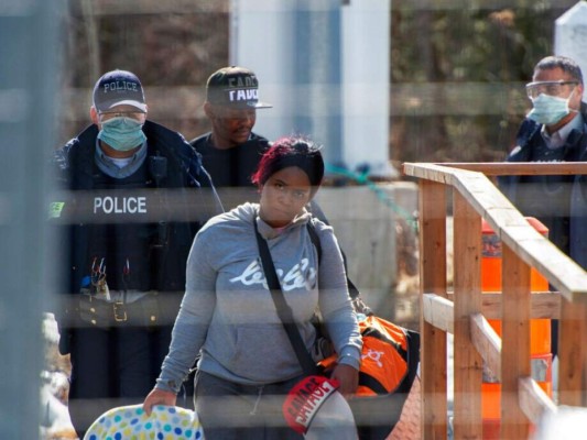 Gobierno de Trump propone negar asilo a gente de países con enfermedades