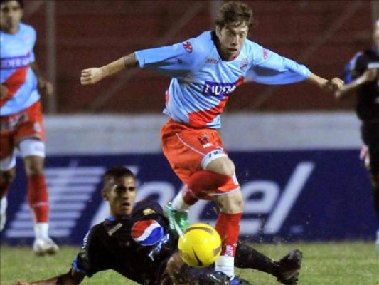 Motagua y River Plate jugarían el 13 de julio
