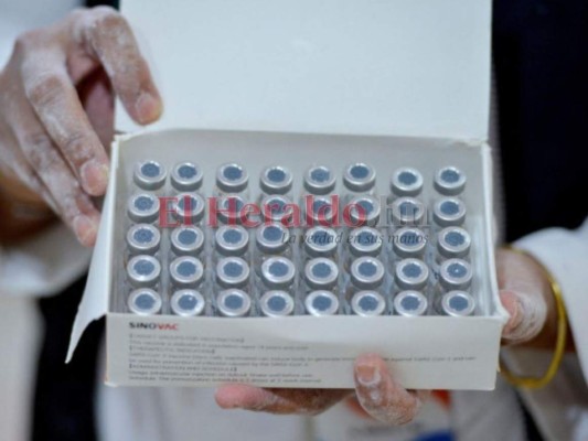 Honduras debe vacunar de 16 a 22 mil personas diarias