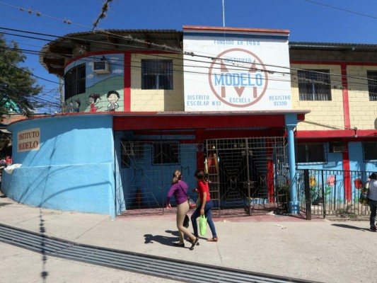 Por supuesta extorsión cierra el Instituto Modelo de la capital de Honduras