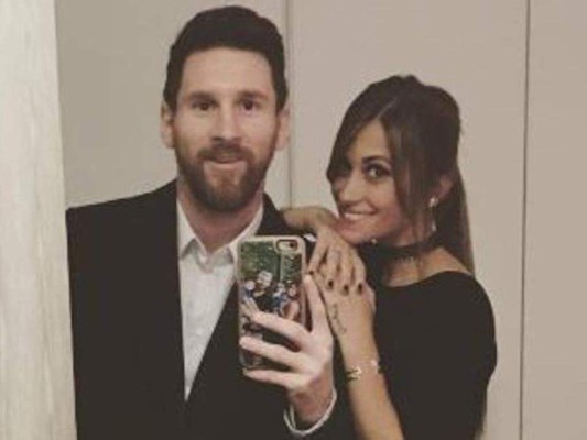 El discreto Lionel Messi celebra la 'boda del siglo' en Rosario con Antonella Rocuzzo