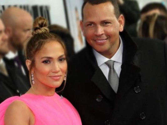 Jennifer Lopez muestra su tonificada figura a nueve días del 10 Day Challenge