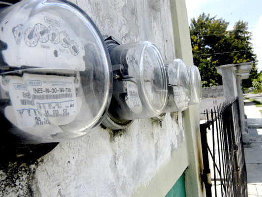 Debe licitarse contrato de medición y facturación