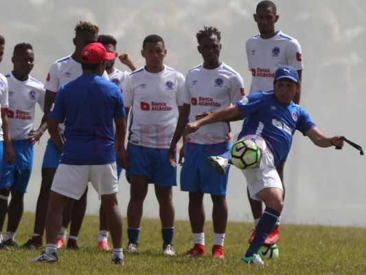 Olimpia con Nahún Espinoza regresa a los tiempos de no brindar declaraciones