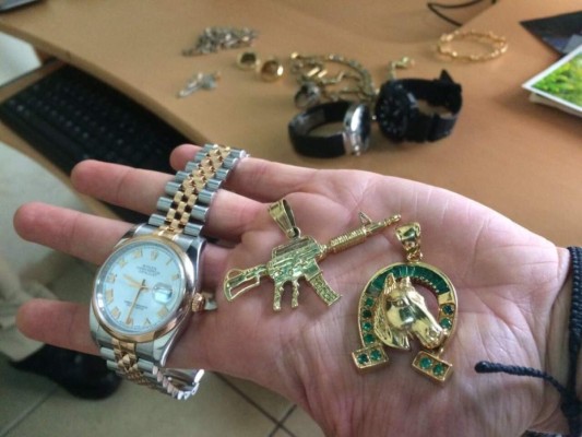 Imágenes religiosas y joyas de alto valor encuentran en aseguramiento a testaferros de los Valle Valle